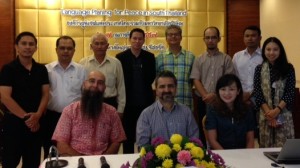 Joe Lo Bianco (front, center) with participants at the South Thailand ‘dialogue’ on language planning for peace