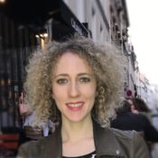 AmandaEarl_Photo-300x284-1